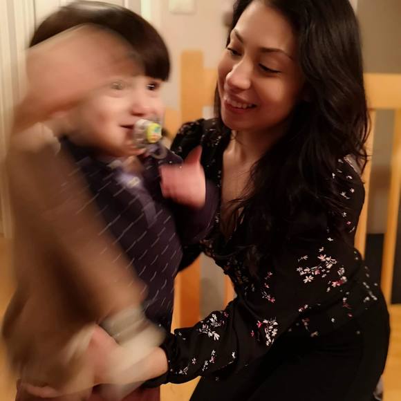 Meet your Posher, Alexandra - Picture 1 of 1